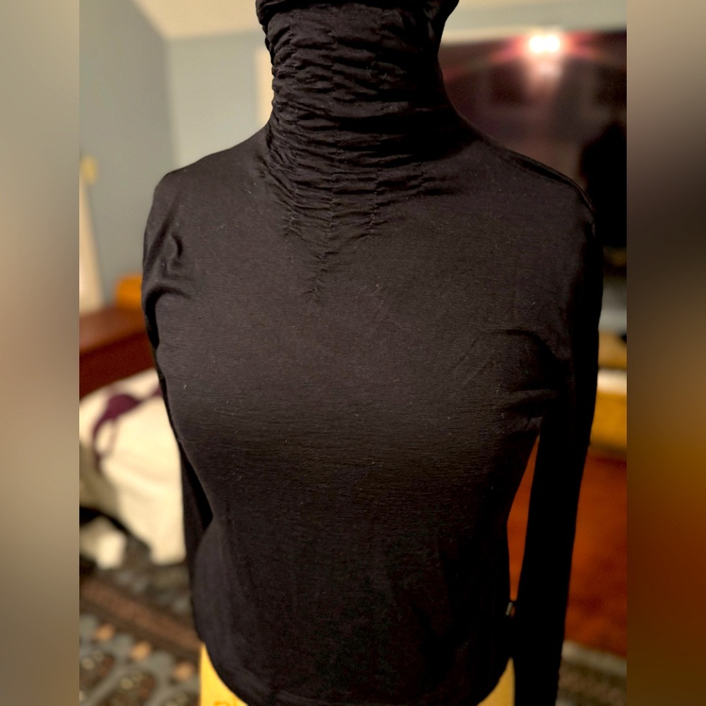 Akris Cashmere thin turtleneck